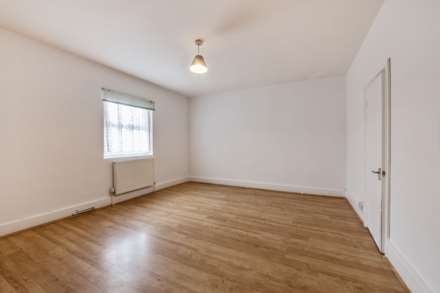 3 BEDROOM HOUSE- Sherwood Street, Reading, Image 16