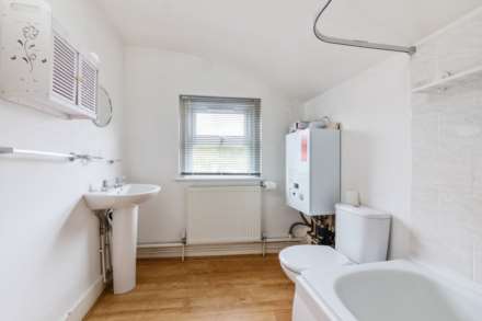 3 BEDROOM HOUSE- Sherwood Street, Reading, Image 22
