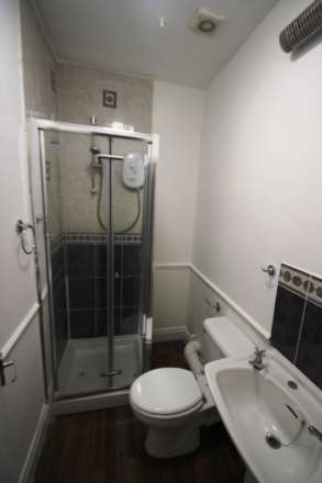 STUDIO FLAT FOR SALE, Castle Hill, Reading, Image 7