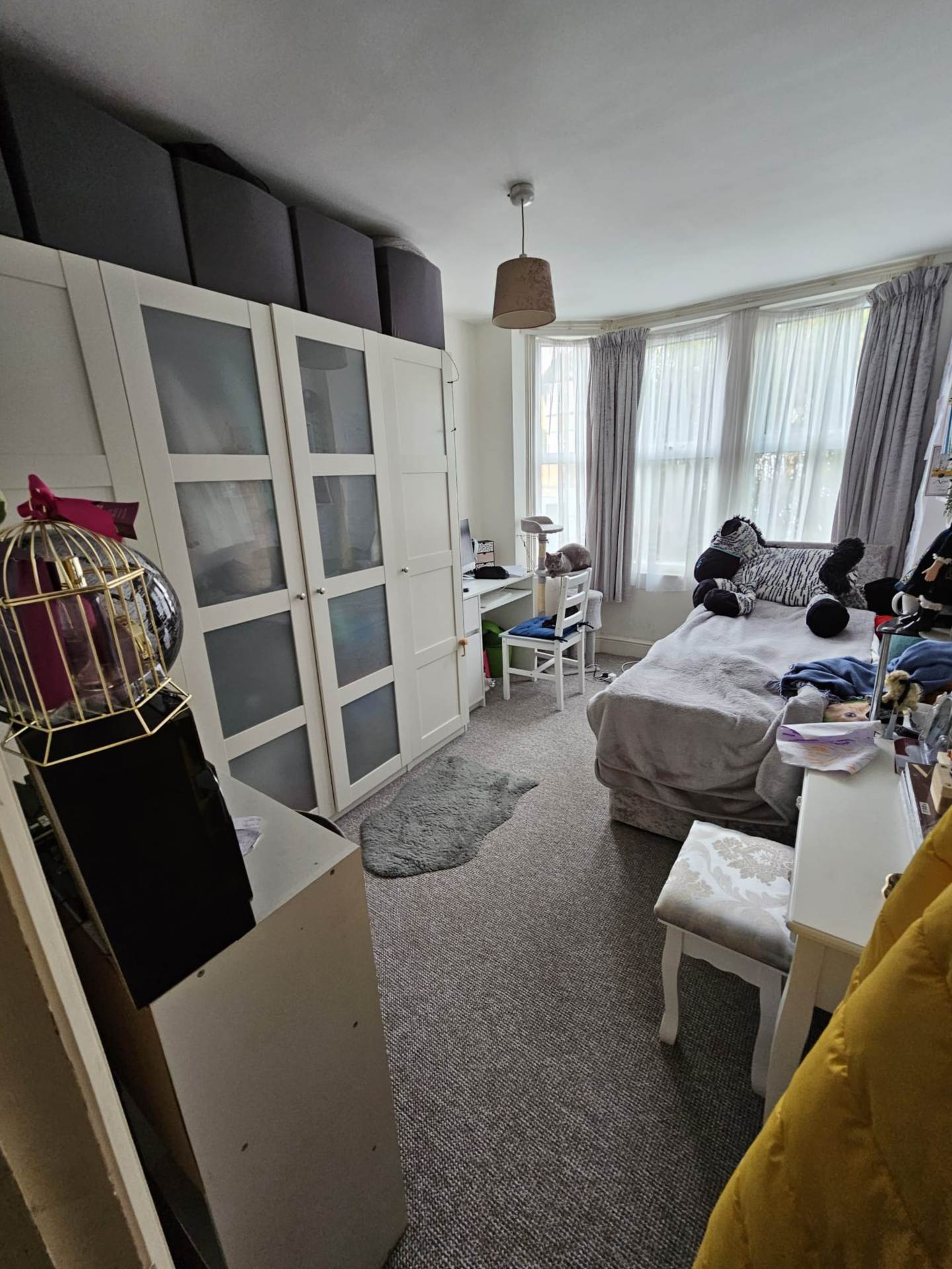 ONE BEDROOM GROUND FLAT WITH PRVATE GARDEN - BILLS INCLUDED, Image 1