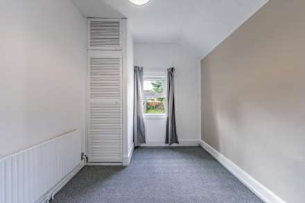 3 BEDROOM SPACIOUS PROPERTY - Water Road, Reading, Image 19