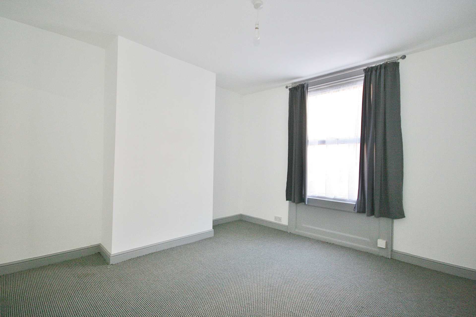 2 Bed Maisonette / Prospect Street, Reading, Image 8