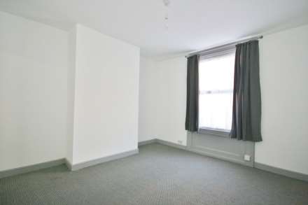 2 Bed Maisonette / Prospect Street, Reading, Image 8