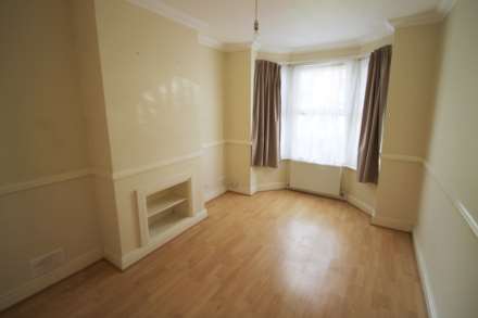 1 Bedroom Flat, St Georges Road, Reading
