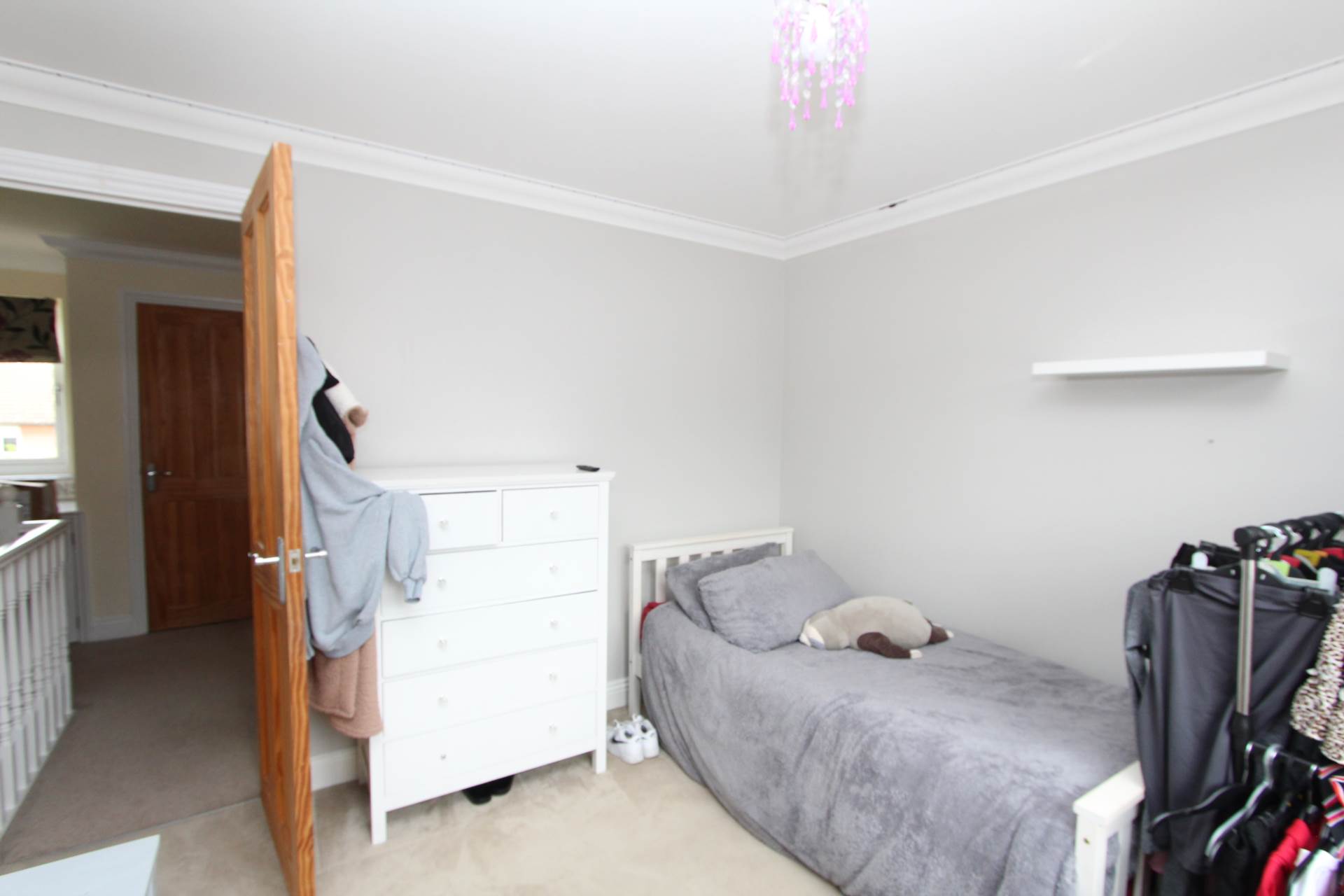 Rettendon Close, Rayleigh, Image 9