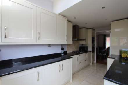 Rettendon Close, Rayleigh, Image 3