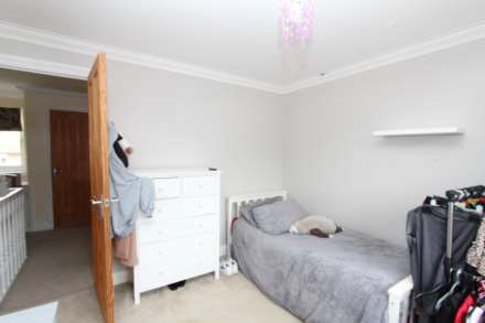 Rettendon Close, Rayleigh, Image 9