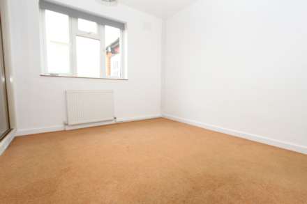 Common Approach, Benfleet, Image 4