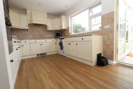 Common Approach, Benfleet, Image 5