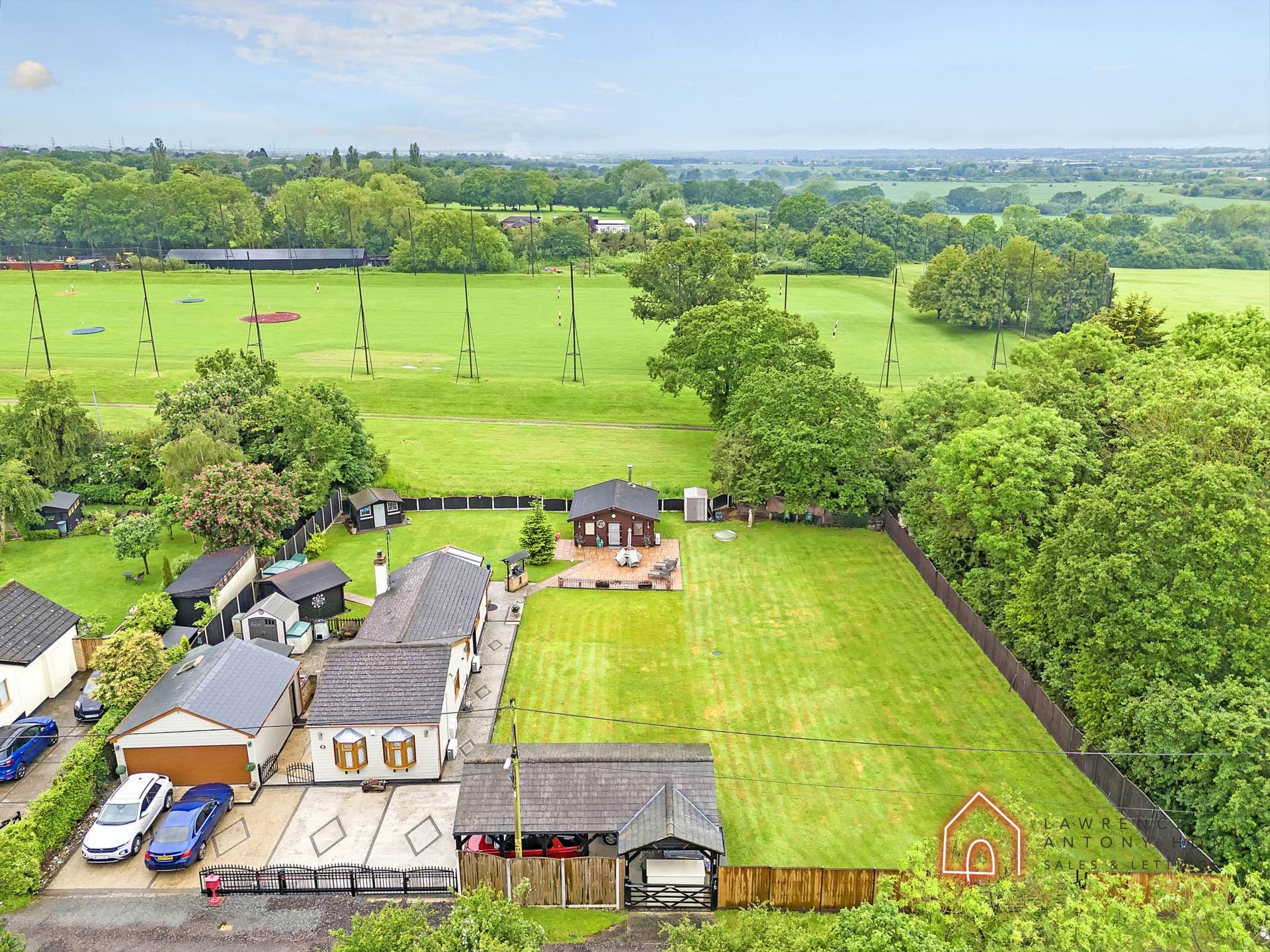 Wellington Road, Hullbridge, Image 1