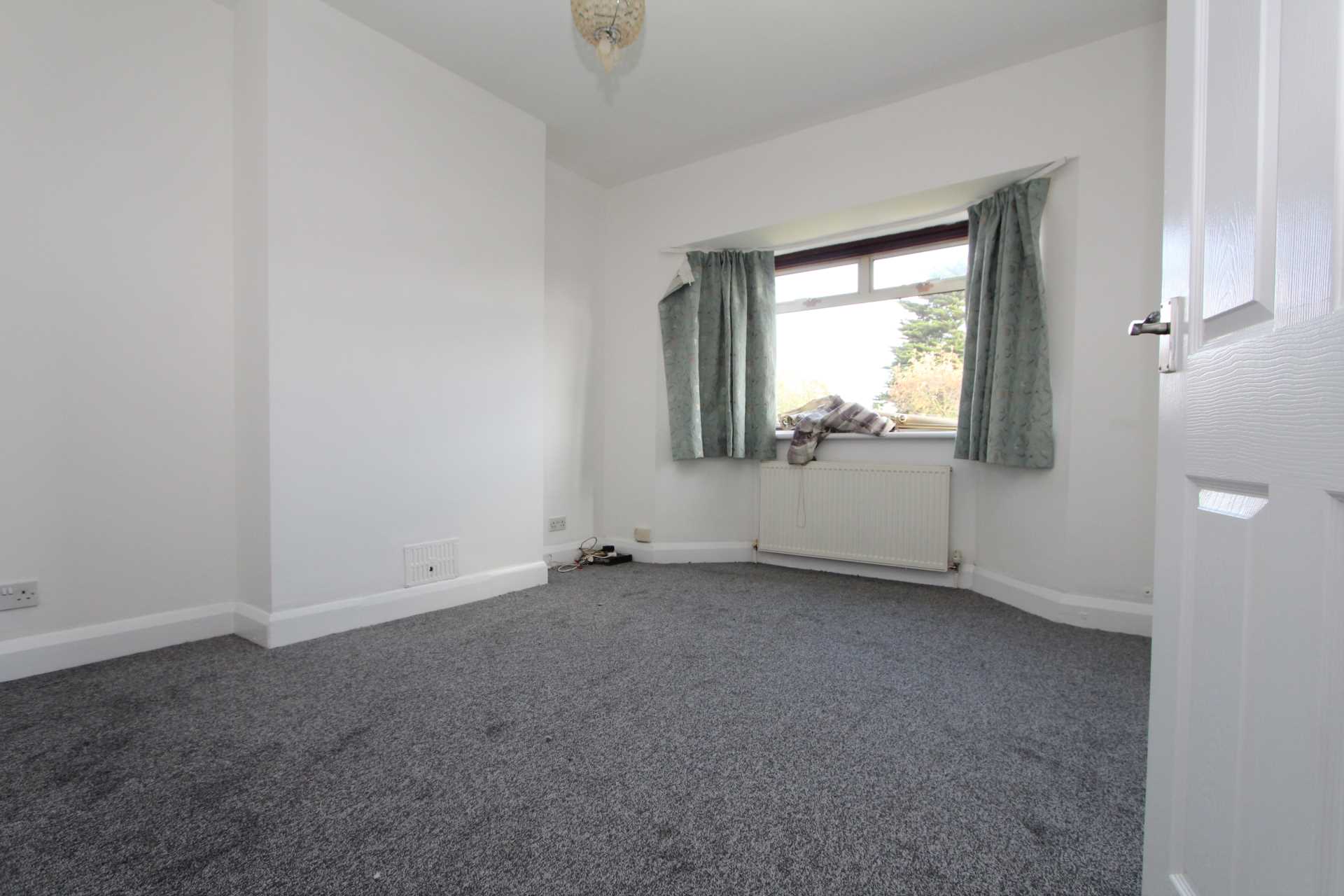 Brackendale Aveune, Pitsea, Basildon, Image 3