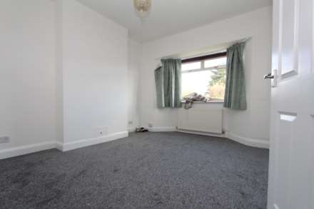 Brackendale Aveune, Pitsea, Basildon, Image 3