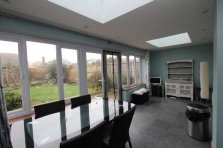 Sandown Road, Thundersley, Image 2