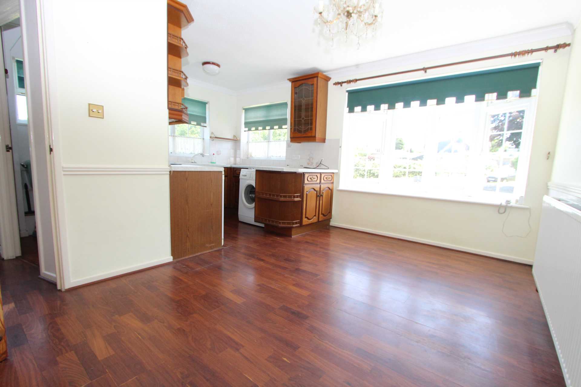 Langford Crescent, Thundersley, Image 3