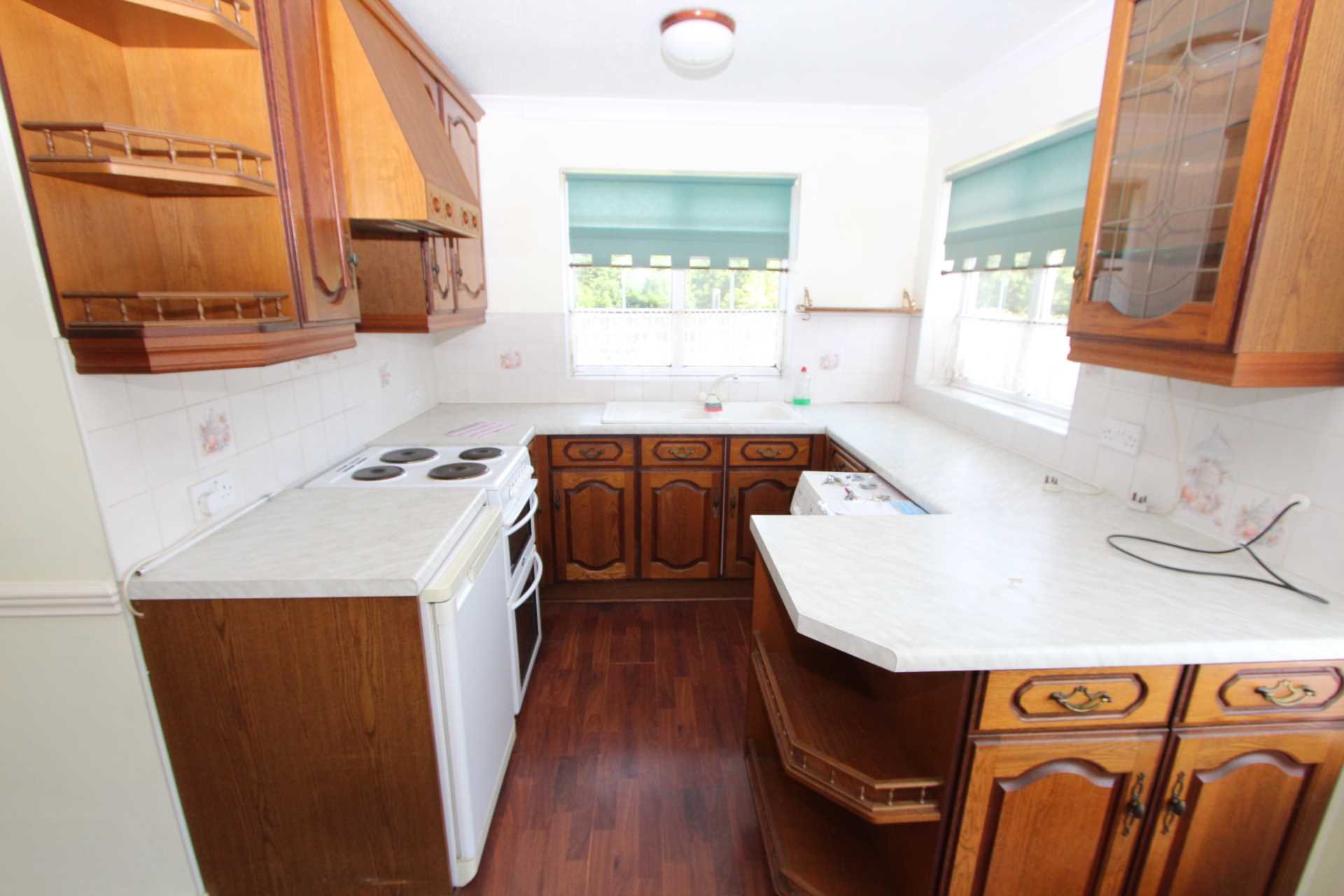Langford Crescent, Thundersley, Image 4