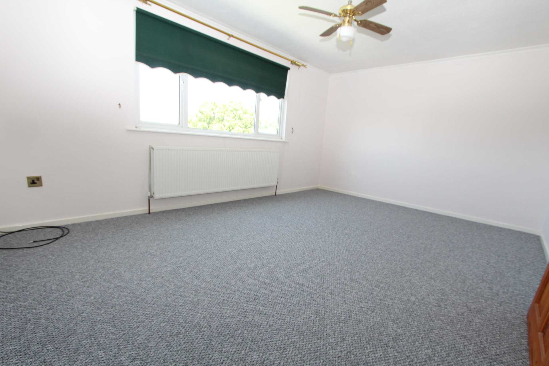 Langford Crescent, Thundersley, Image 8