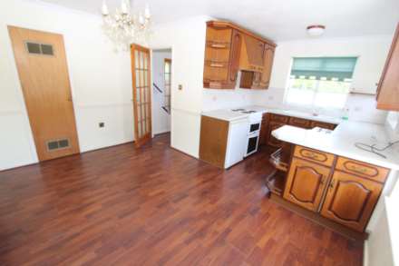 Langford Crescent, Thundersley, Image 5