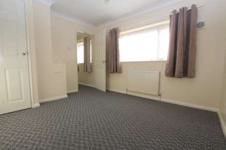 Cross Green, Basildon, Image 6