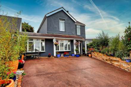 Rayleigh Road, Thundersley, Image 1