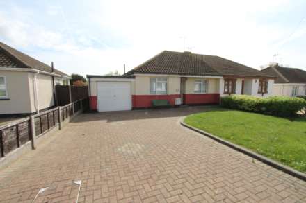 Cedar Park Close, Thundersley, Image 1