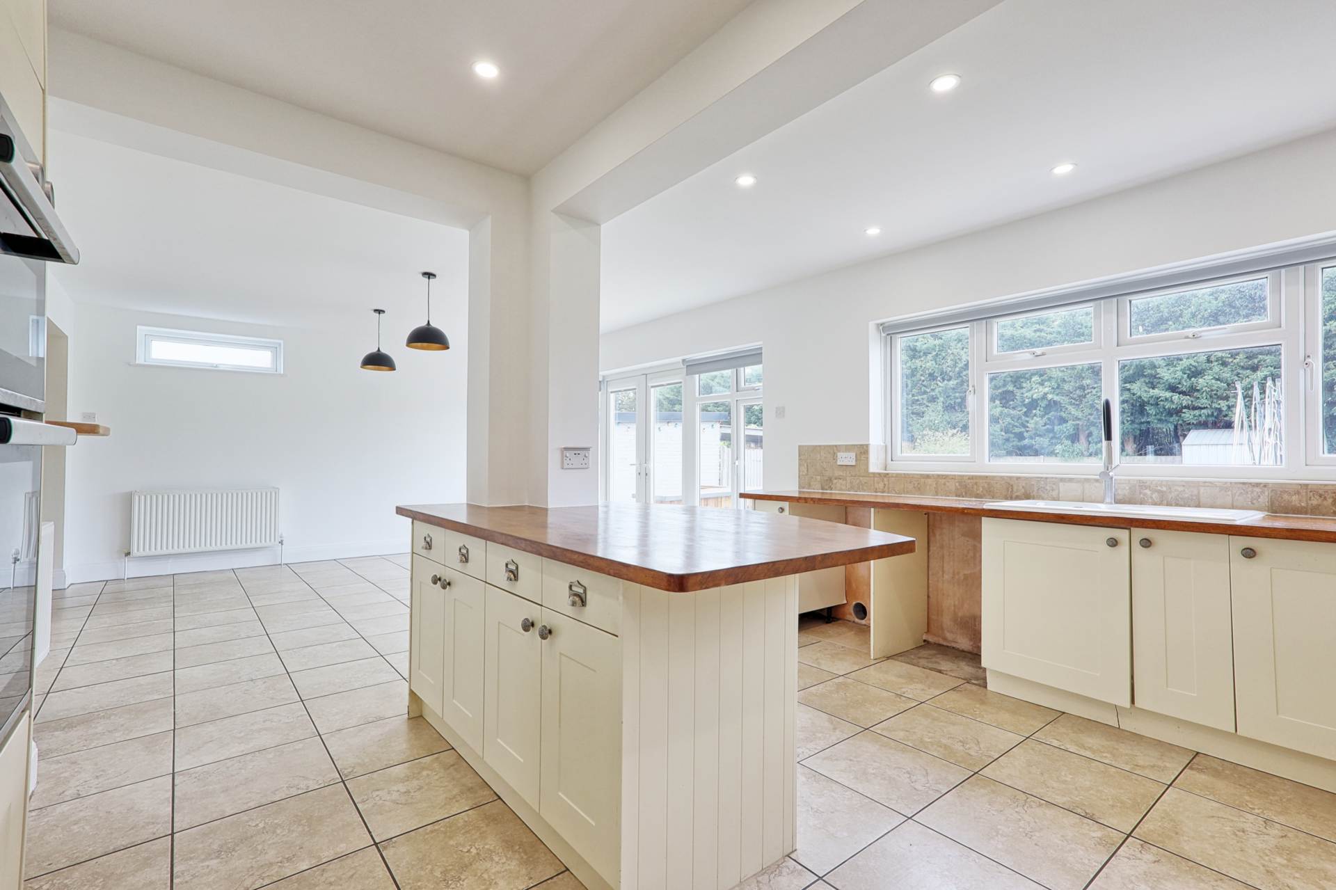 Park Road, Thundersley, Image 6