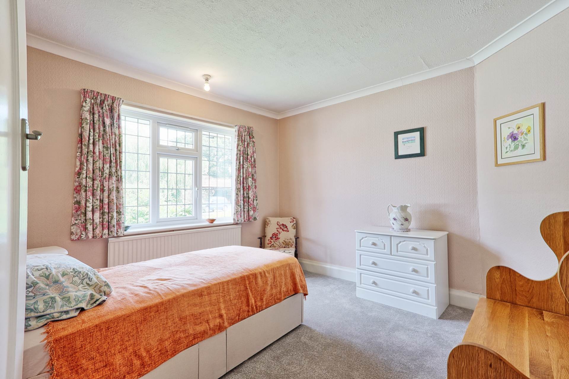Bramble Road, Daws Heath, Benfleet, Image 7