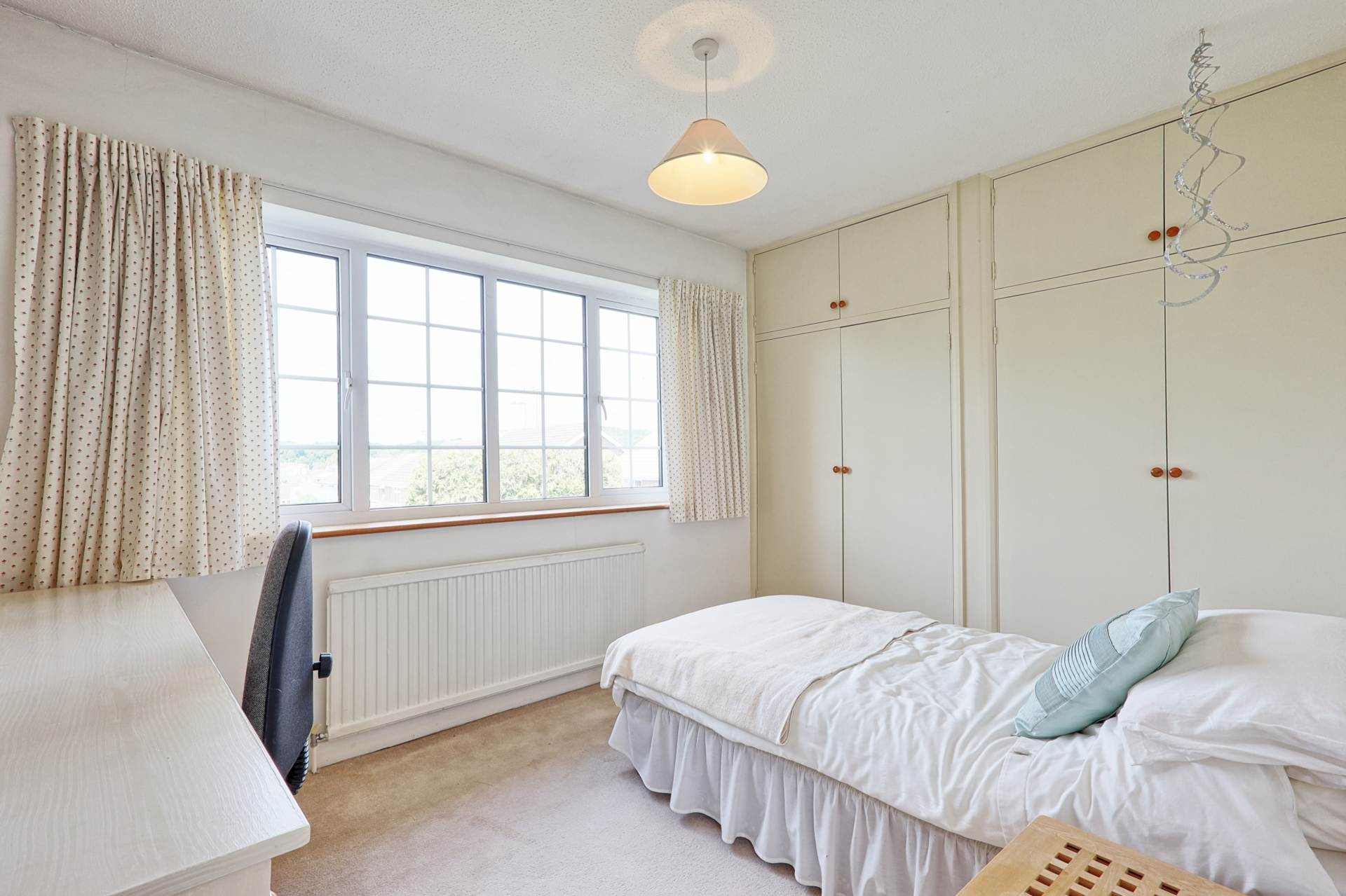 Daws Heath Road, Thundersley, Image 17