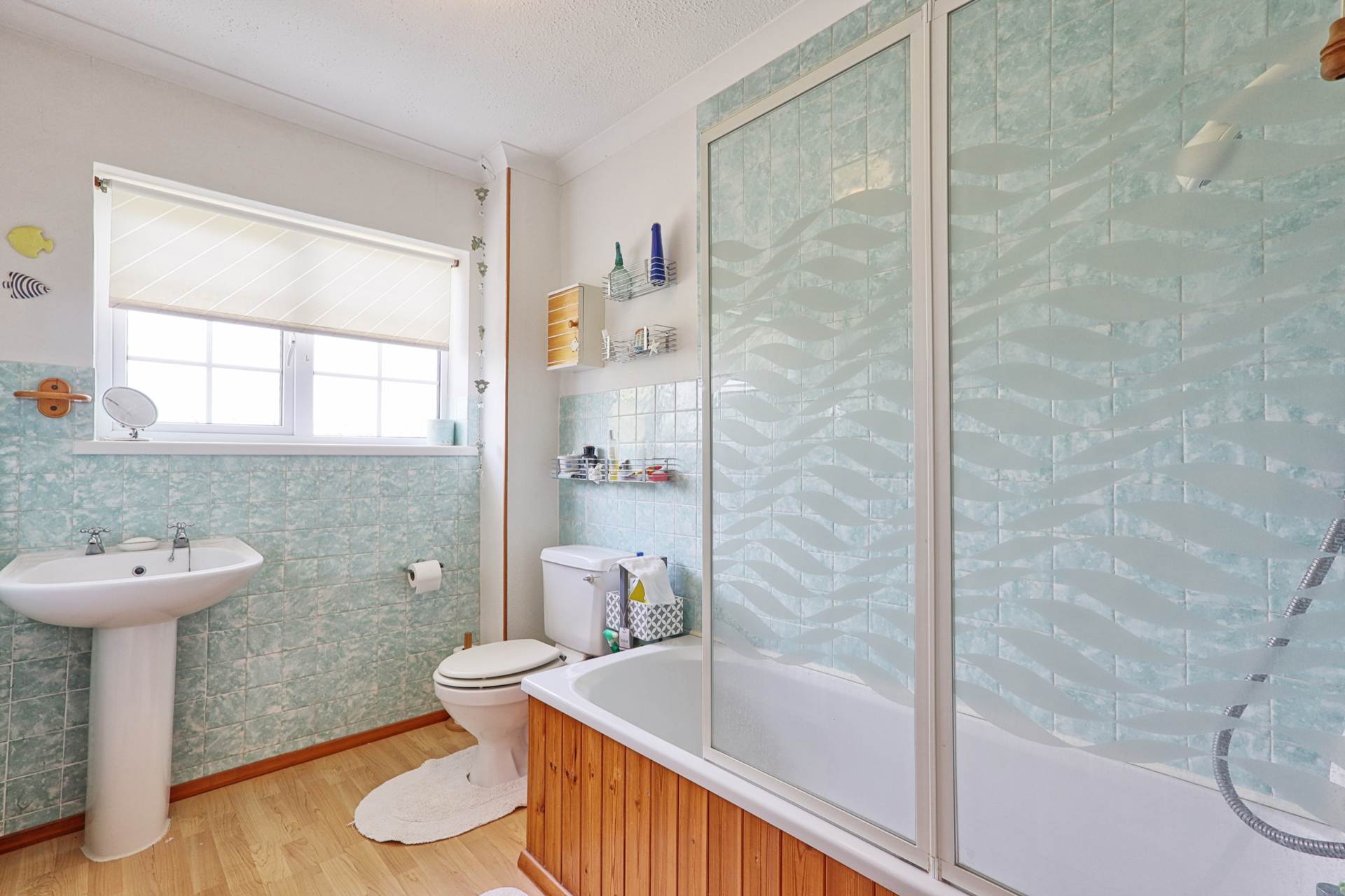 Daws Heath Road, Thundersley, Image 18