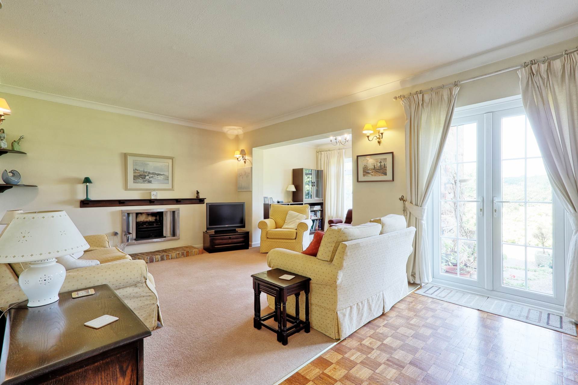 Daws Heath Road, Thundersley, Image 3