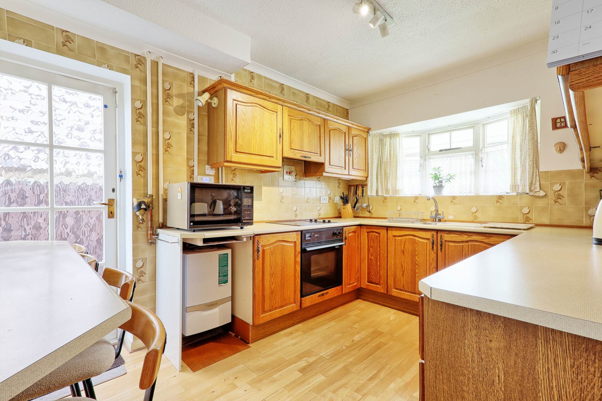 Daws Heath Road, Thundersley, Image 7