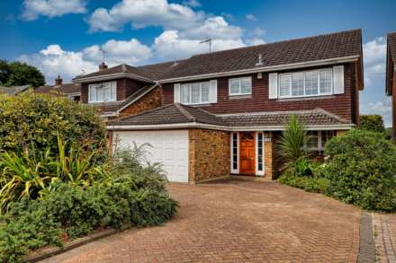 Property For Sale Daws Heath Road, Thundersley, Benfleet