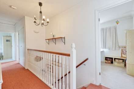 Daws Heath Road, Thundersley, Image 11