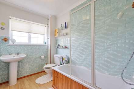 Daws Heath Road, Thundersley, Image 18
