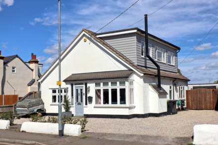 Castle Road, Rayleigh