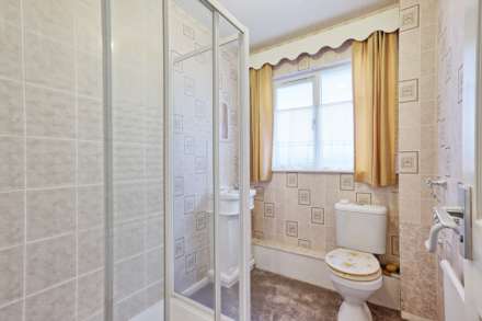 Cheltenham Drive, Leigh On Sea, Image 8