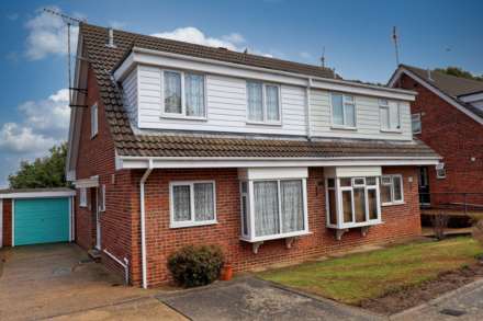 Asquith Gardens, Benfleet