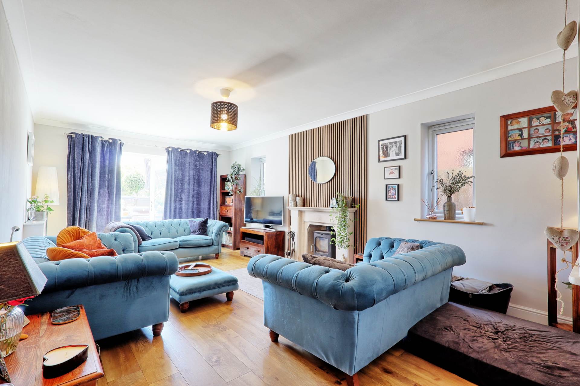 High Road, Hockley, Image 4