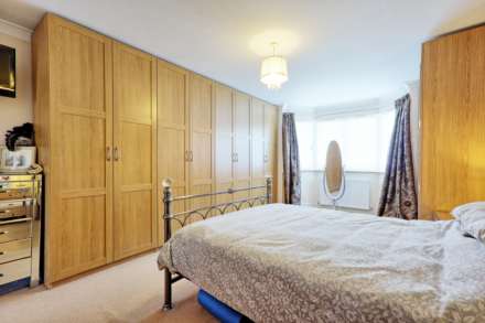 High Road, Hockley, Image 11