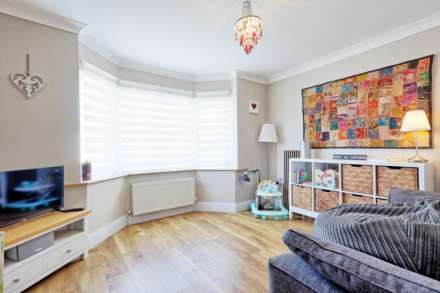 High Road, Hockley, Image 9