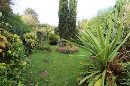 Raymonds Drive, Thundersley, Image 3