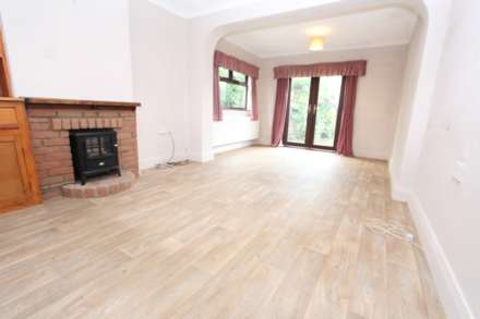 Raymonds Drive, Thundersley, Image 6