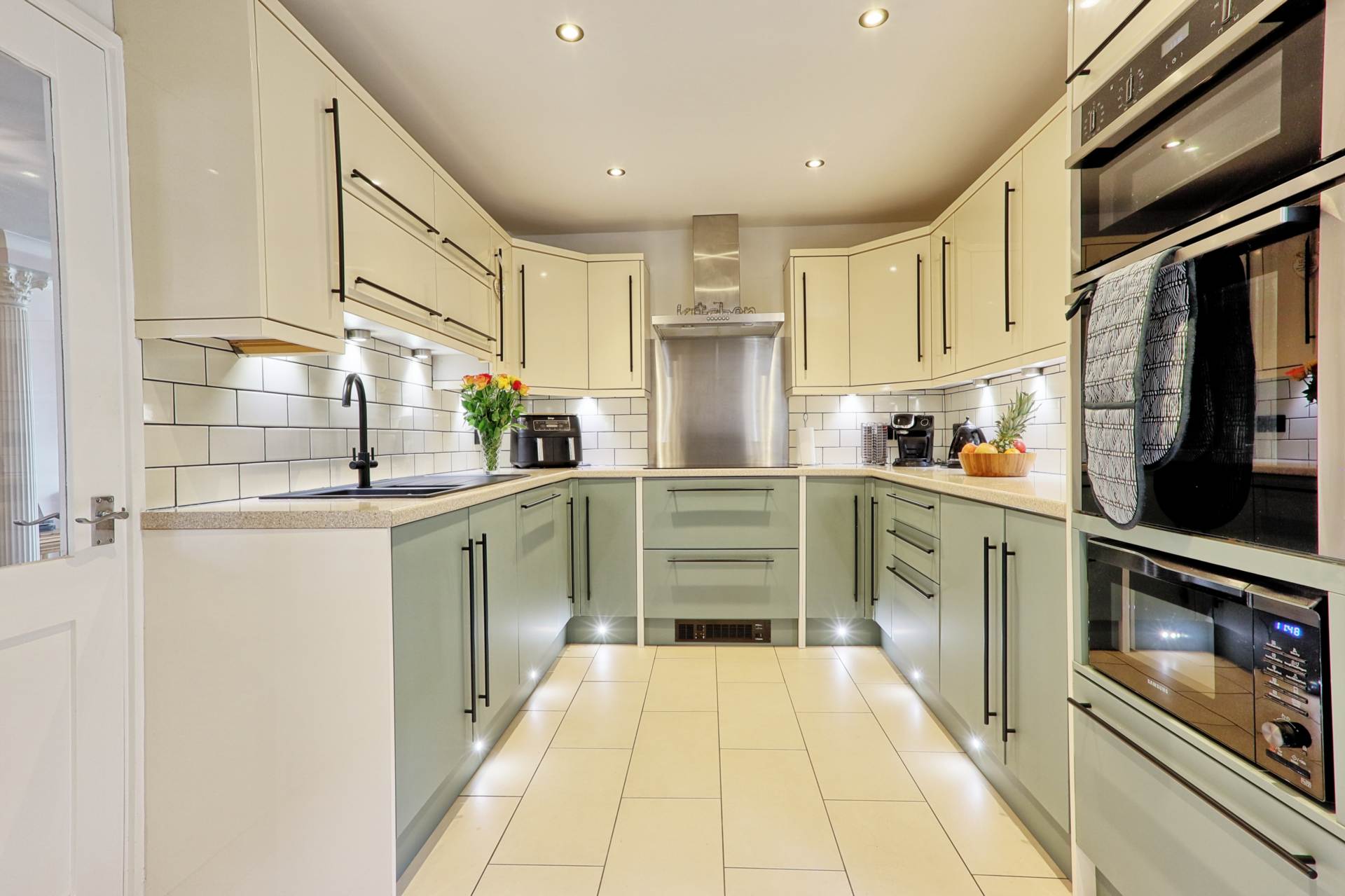 Rawreth Lane, Rayleigh, Image 2