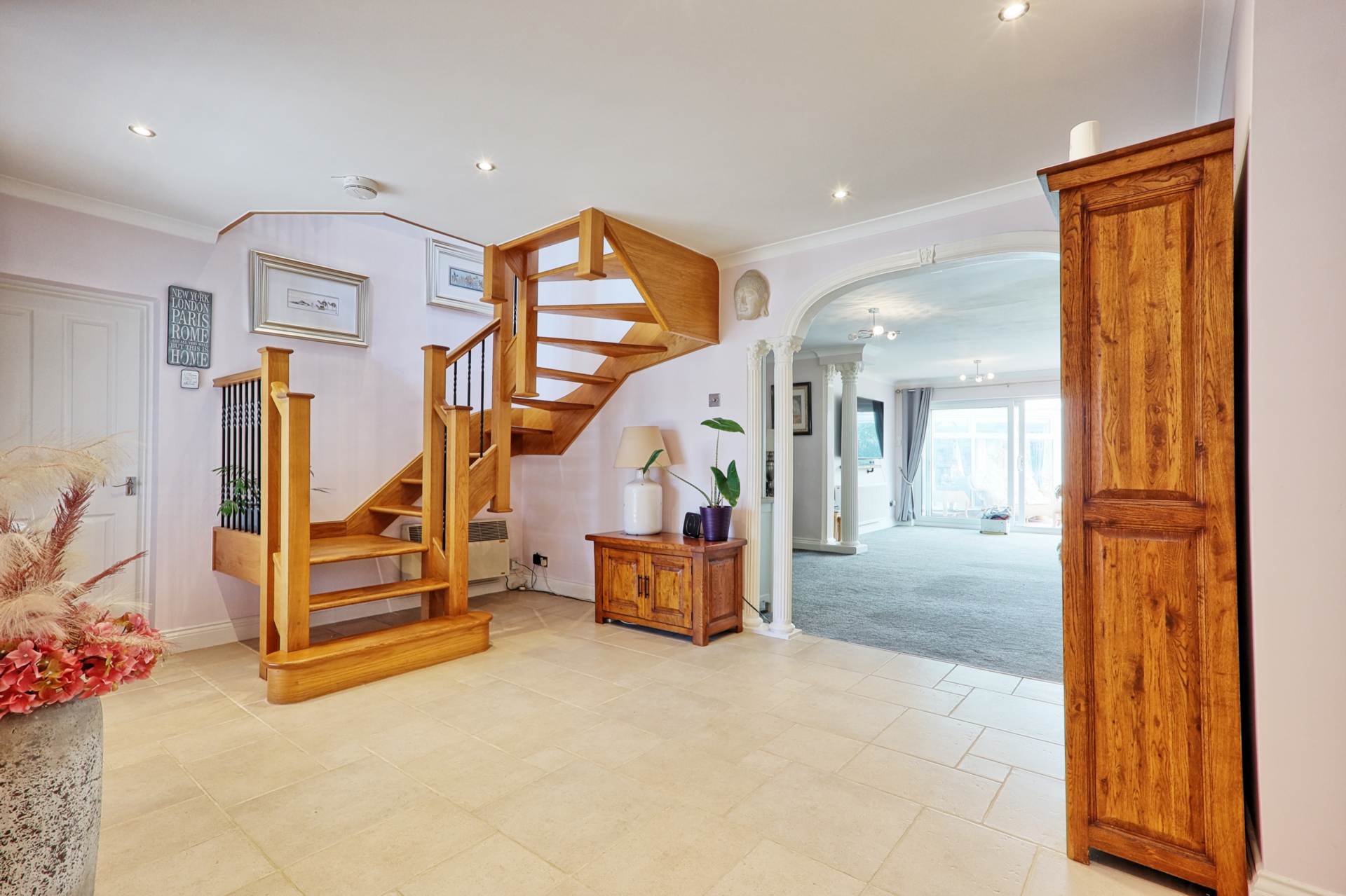 Rawreth Lane, Rayleigh, Image 3