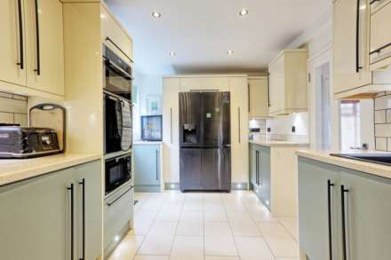 Rawreth Lane, Rayleigh, Image 17