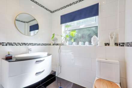 Rawreth Lane, Rayleigh, Image 9