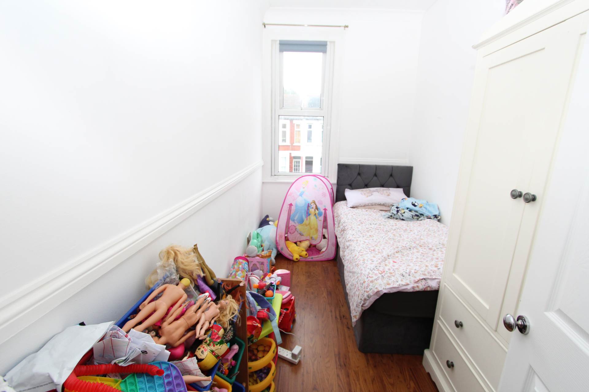 Christchurch Road, Southend On Sea, Image 6