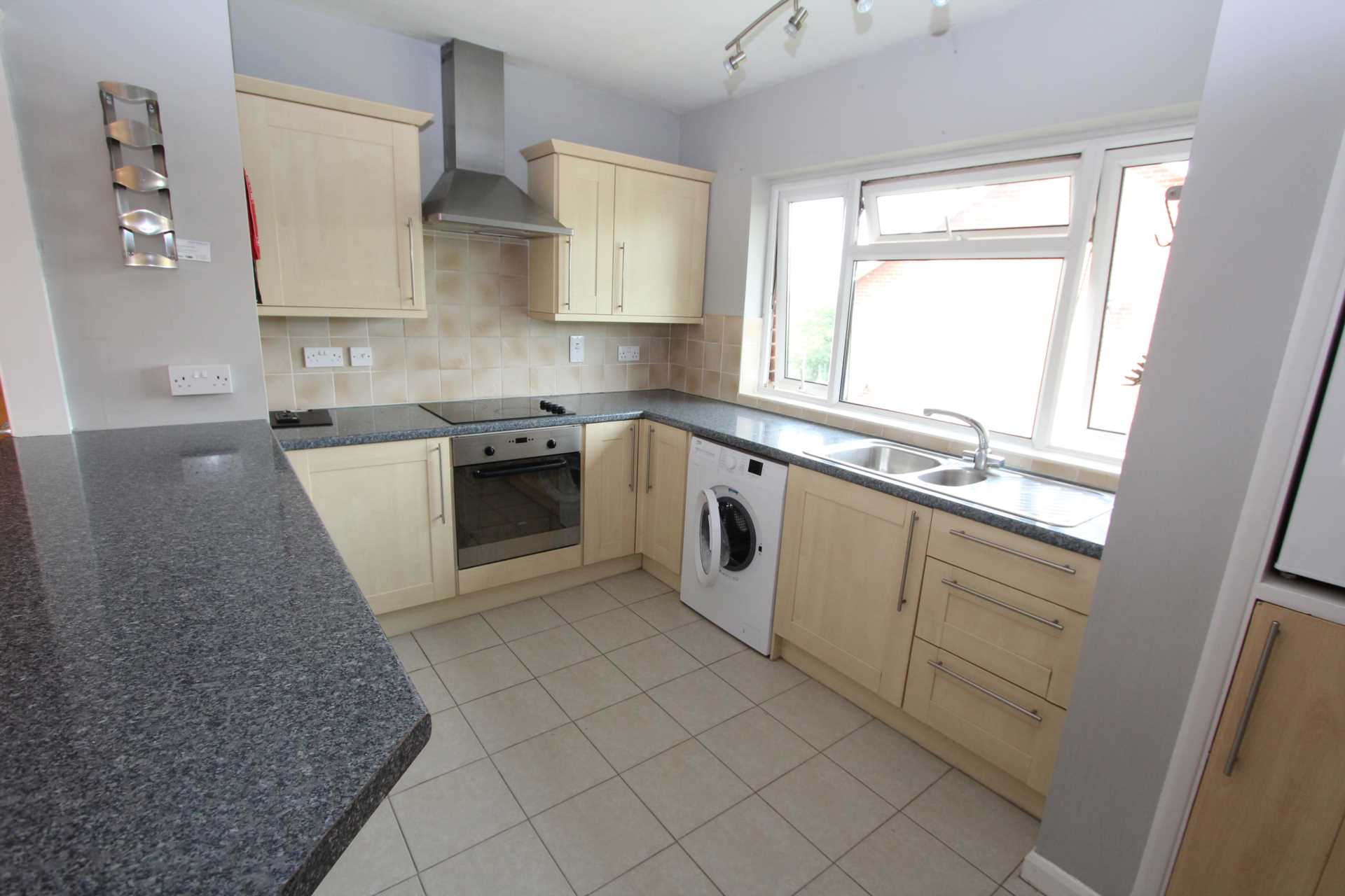 Colbert Avenue, Thorpe Bay, Image 3