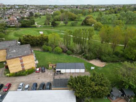 Colbert Avenue, Thorpe Bay, Image 13