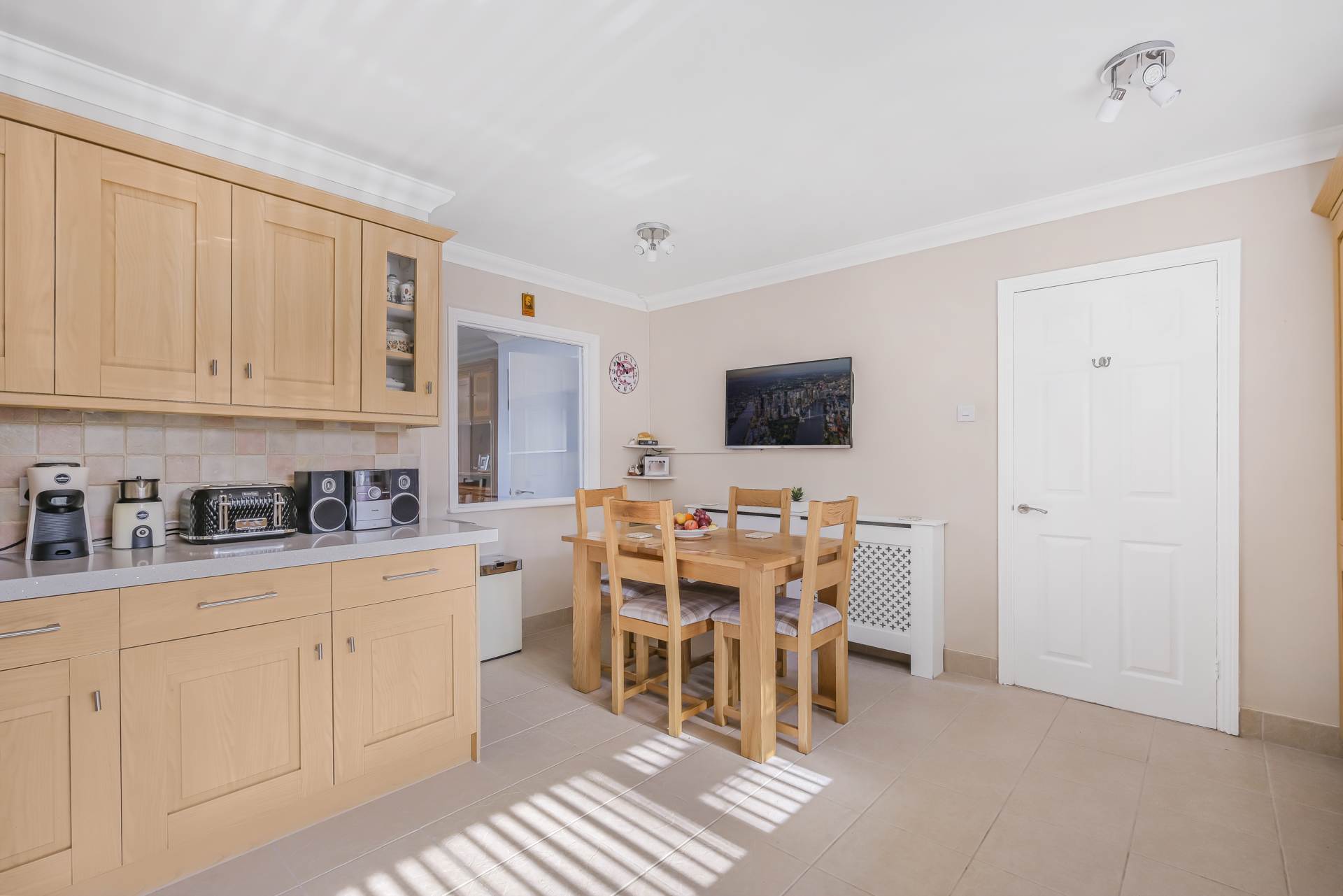 Lee Chapel Lane, Basildon, Image 12