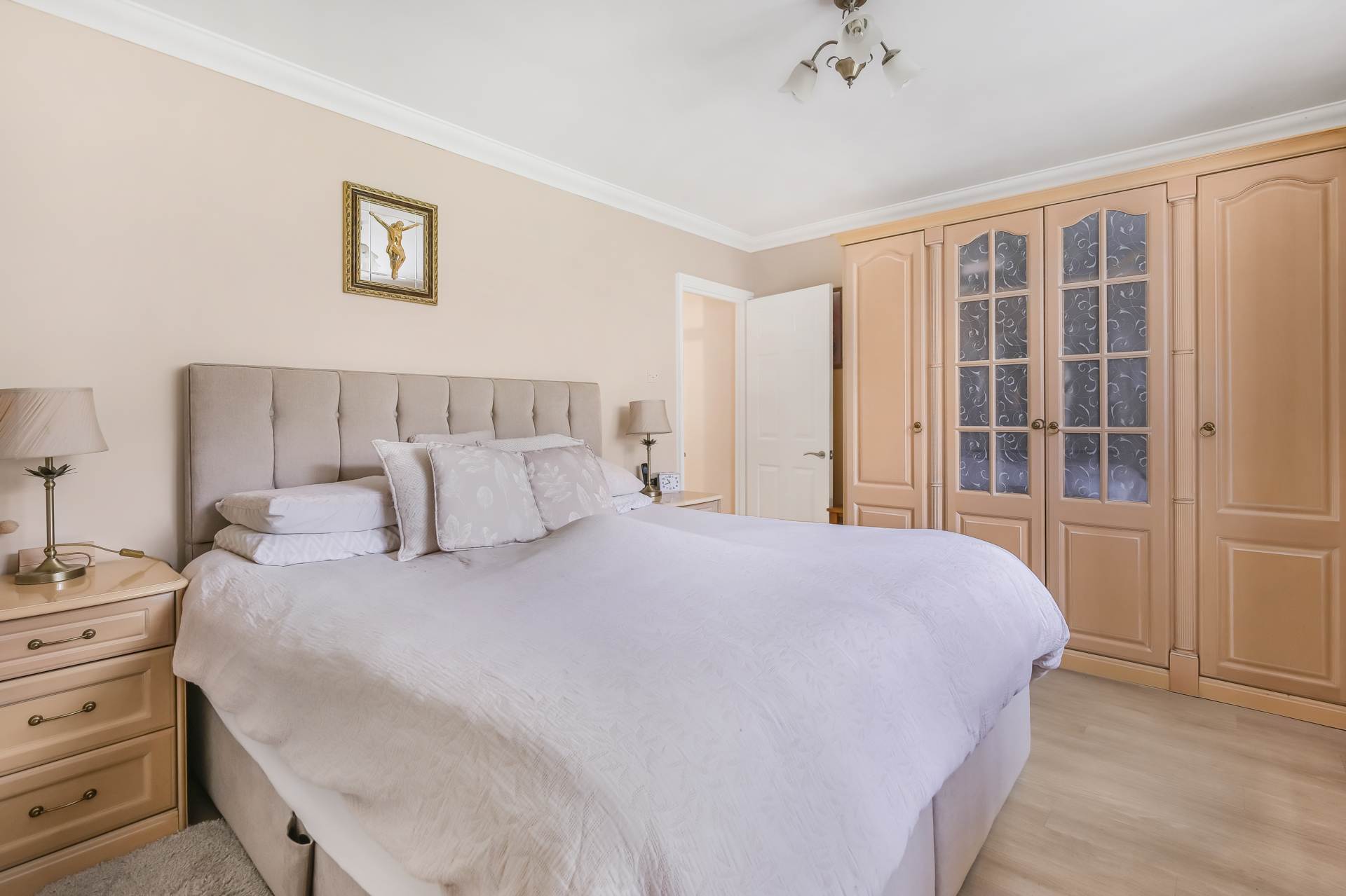 Lee Chapel Lane, Basildon, Image 39